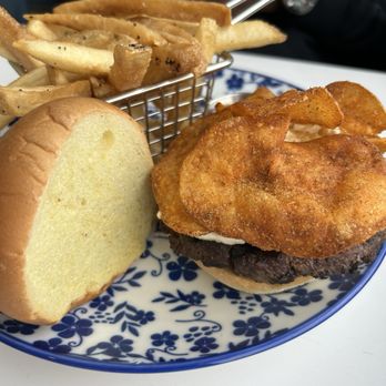 Chesapeake Inn Restaurant - Chesapeake Burger - Seafood Near Me - Chesapeake City, Maryland Chesapeake Inn Restaurant - Chesapeake Burger - Seafood Near Me - Chesapeake City, Maryland