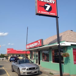 The Hungry 7 - Classic roadside diner. Worthy of Route 66