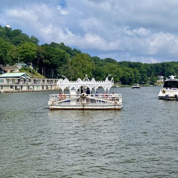 Saugatuck Chain Ferry - Public Transportation Near Me - Saugatuck, Michigan Saugatuck Chain Ferry - Public Transportation Near Me - Saugatuck, Michigan