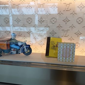 Louis Vuitton - Leather Goods Near Me - Scottsdale, Arizona Louis Vuitton - Leather Goods Near Me - Scottsdale, Arizona