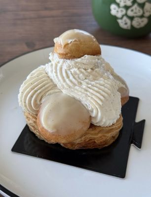 Le Carousel Patisserie at Tilden by null