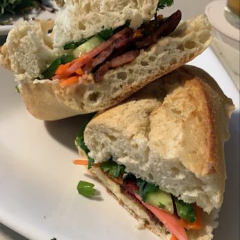 Slicker's Eatery - Bahn mi - Cocktail Bars Near Me - Bradenton, Florida