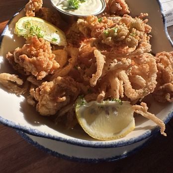 Landry's Seafood House - Fried Oysters - Seafood Near Me - El Paso, Texas
