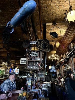 No Name Saloon by null