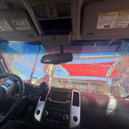 SHATTERED GLASS WINDSHIELD
