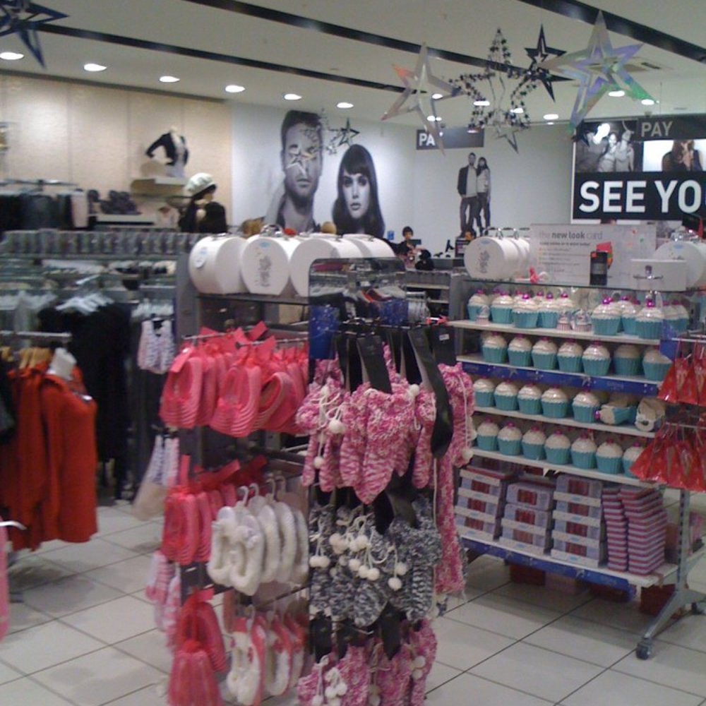New Look - Accessories Near Me - Manchester, XGM