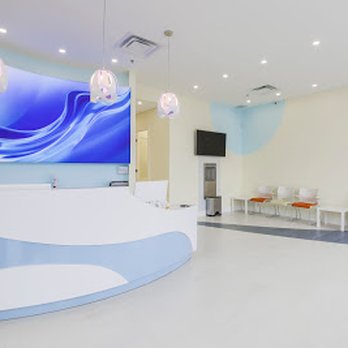 PureFlow Healthcare - Reception Area of the Pickering PureFlow Location - Medical Centers Near Me - Pickering, Ontario PureFlow Healthcare - Reception Area of the Pickering PureFlow Location - Medical Centers Near Me - Pickering, Ontario