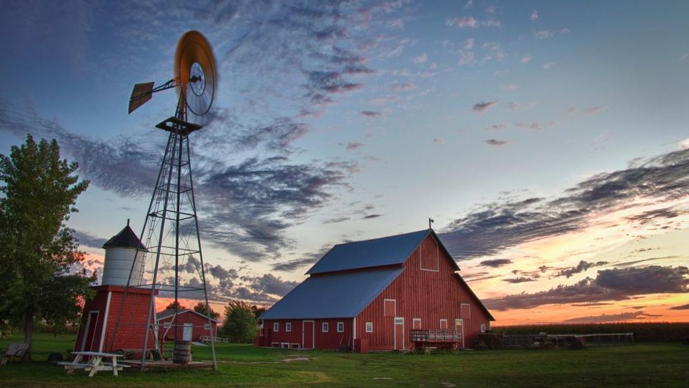 Social spots from Wessels Living History Farm
