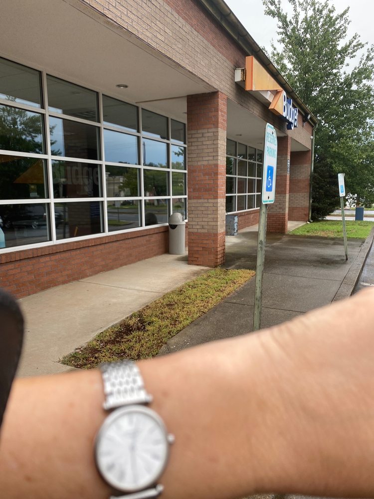 BUDGET CAR AND TRUCK RENTAL Updated October 2024 37 Reviews 715