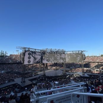 Stanford Stadium - Stadiums & Arenas Near Me - Palo Alto, California Stanford Stadium - Stadiums & Arenas Near Me - Palo Alto, California