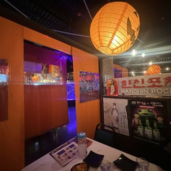 Hanshin Pocha - Interior table - Korean Near Me - Katy, Texas Hanshin Pocha - Interior table - Korean Near Me - Katy, Texas