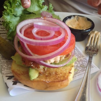 The Pier House - Crab cake sandwich - American Near Me - Cape May, New Jersey The Pier House - Crab cake sandwich - American Near Me - Cape May, New Jersey