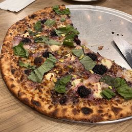 Blackberry pizza Blackberry pizza