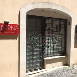 Taberna - L'ingresso al ristorante