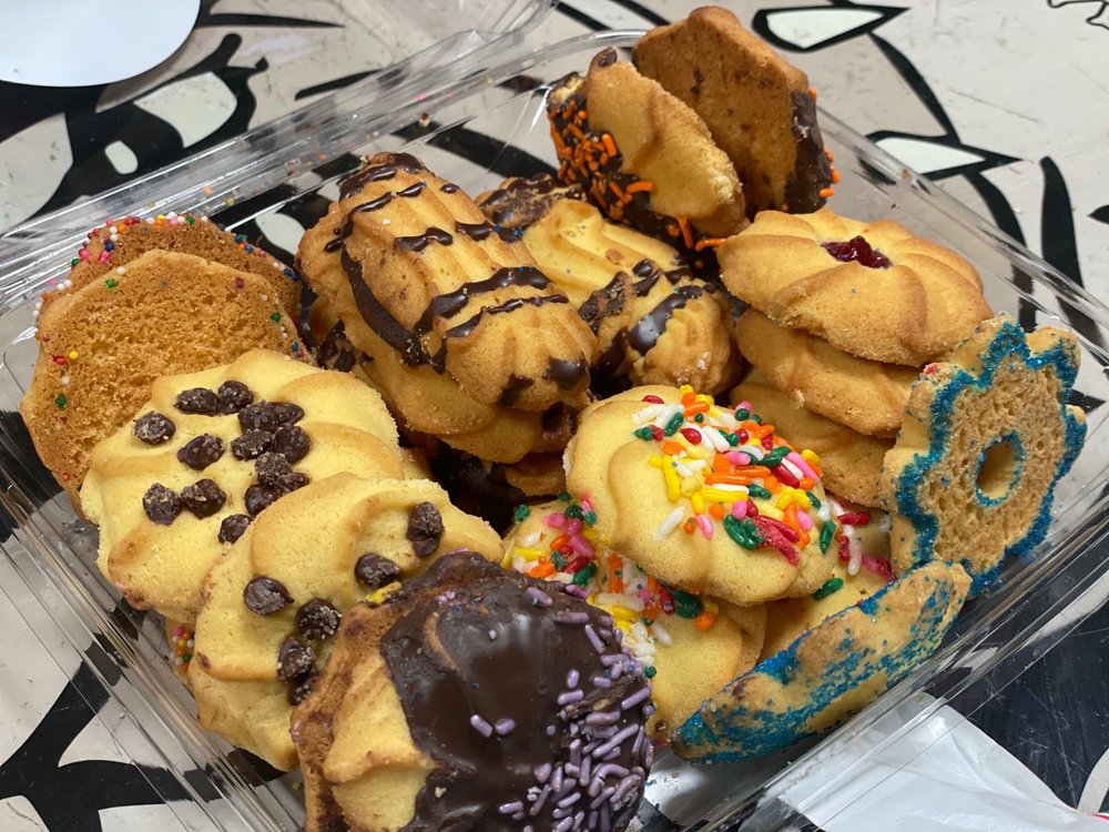 LEONARD NOVELTY BAKERY Updated August 2024 18 Reviews 8 Empire