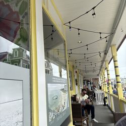 Eleven Circuit - 11 Circuit dining porch