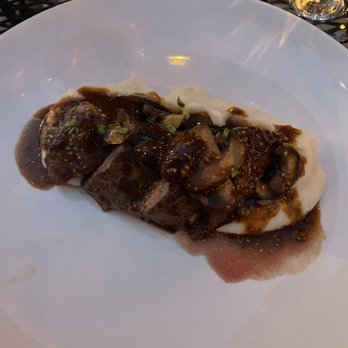Robust Wine Bar - Sirloin - Wine Bars Near Me - Webster Groves, Missouri Robust Wine Bar - Sirloin - Wine Bars Near Me - Webster Groves, Missouri