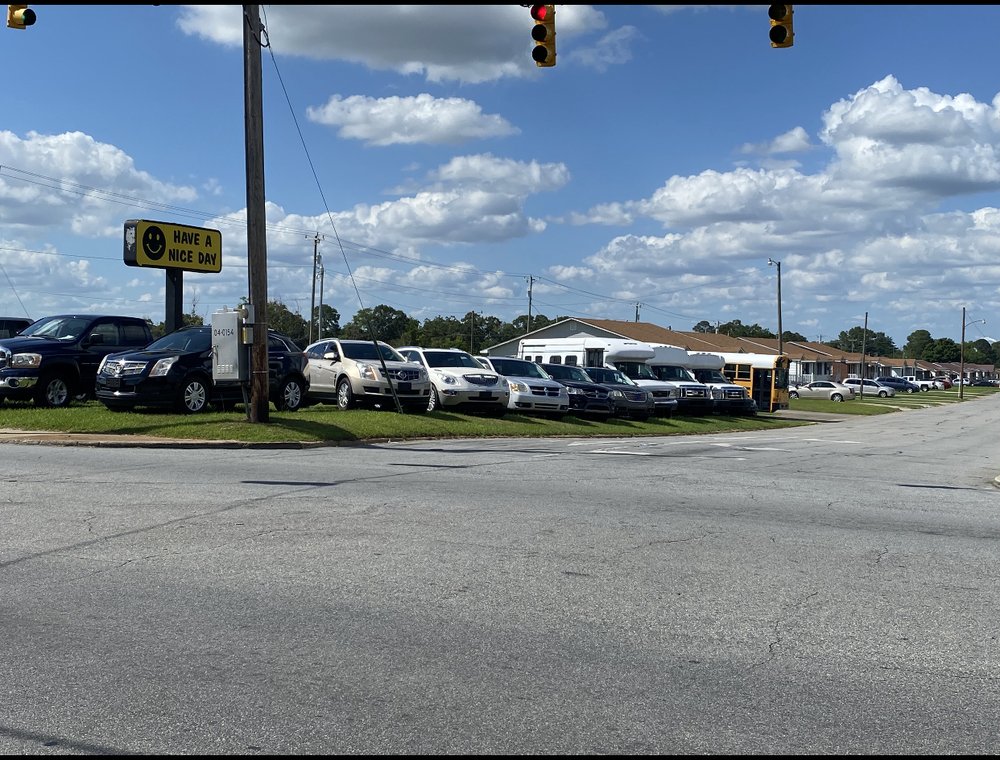 ROLAND HOLMES AUTO SALES Request Information 11 Photos 515 E 10th