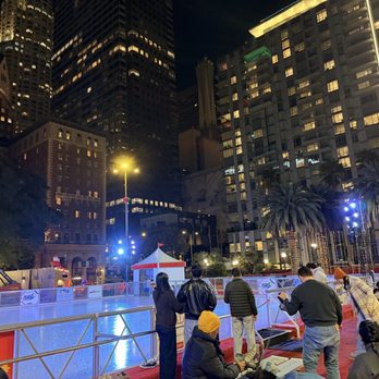 Holiday Ice Rink - Skating Rinks Near Me - Los Angeles, California Holiday Ice Rink - Skating Rinks Near Me - Los Angeles, California