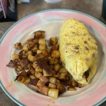 Egg Mann and Earl - Meaty omelette - Breakfast & Brunch Near Me - Boise, Idaho