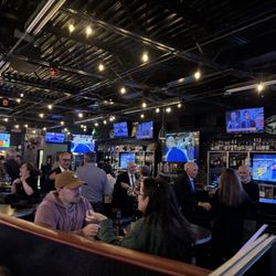 Hal's Bar and Grill - Interior