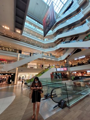 Plaza Singapura by null