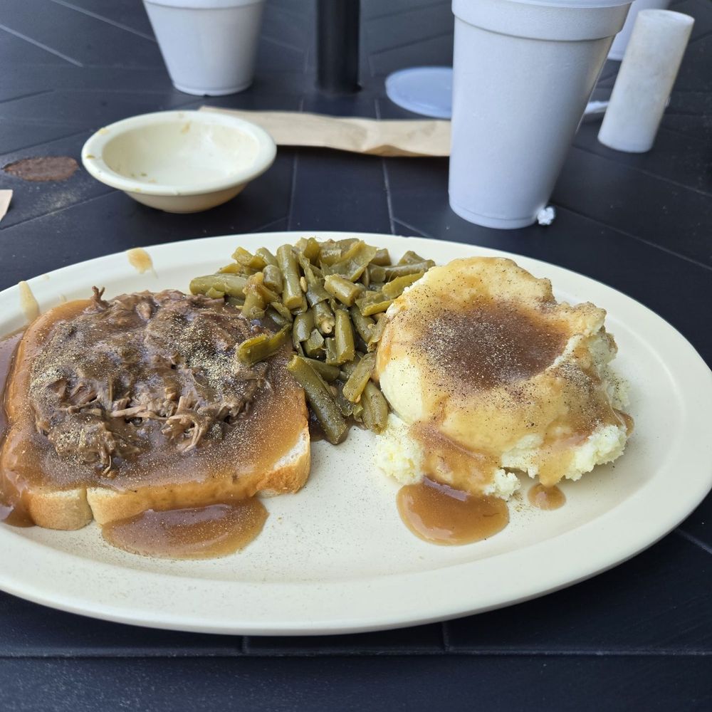 Cliffside Diner - Opened roast beef with mashed potato's, gravy and green beans. - American Near Me - Frankfort, Kentucky Cliffside Diner - Opened roast beef with mashed potato's, gravy and green beans. - American Near Me - Frankfort, Kentucky
