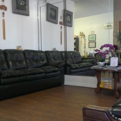 Shum's Acupuncture Clinic - Waiting Room for Patients and Family