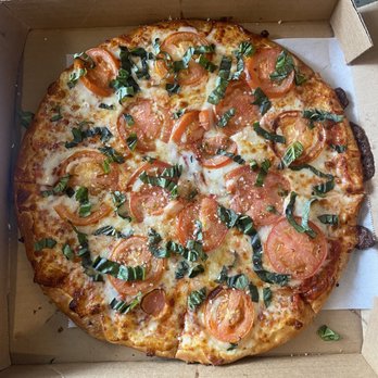 Fat Tomato Pizza - Yummy!! - Pizza Near Me - Los Angeles, California Fat Tomato Pizza - Yummy!! - Pizza Near Me - Los Angeles, California