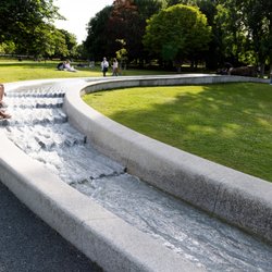 Princess Diana Memorial Fountain - fountain