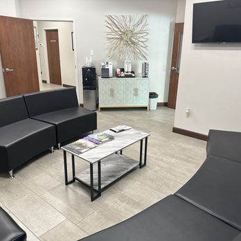 ViaScan - Viascan reception area - Diagnostic Imaging Near Me - Irving, Texas ViaScan - Viascan reception area - Diagnostic Imaging Near Me - Irving, Texas