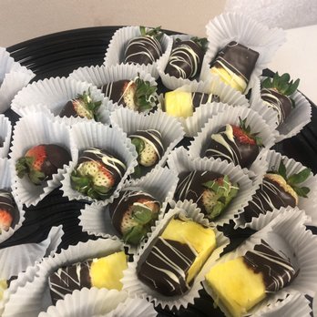 Foodie Catering - Chocolate covered Fruit - Caterers Near Me - Orlando, Florida Foodie Catering - Chocolate covered Fruit - Caterers Near Me - Orlando, Florida