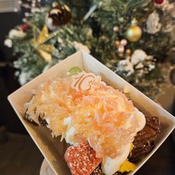 1 Golden Pancake - Mango Pomelo Croissant Egg Tart
