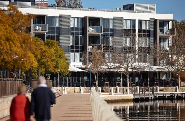 East Perth Suites Hotel by null