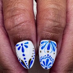 Speckled Nails & Spa