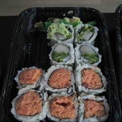 Mizu Sushi - Yellowtail jalepeno roll (not spice overpowering at all)  Spicy tuna
