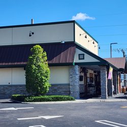 Texas Roadhouse - Parking lot