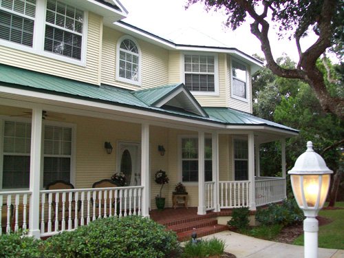 Slide of G&W Roofing