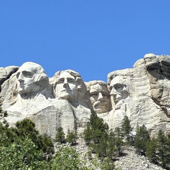 Mount Rushmore National Memorial - Mount Rushmore - Landmarks & Historical Buildings Near Me - Keystone, South Dakota
