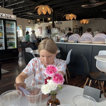 Pik-Nik - Wine Bars Near Me - Rockport, Texas