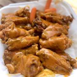 Just Wing It - Memphis Style Hot Wings. Home of the Honey Gold Wing