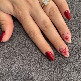 Happiness Nails & Spa - Christmas design - Nail Salons Near Me - Huntington Beach, California