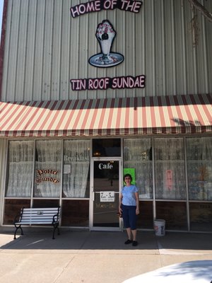 The Potter Sundry by null