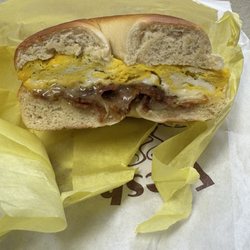 Foster's Donuts - Plain bagel with egg, cheese, gravy & bacon