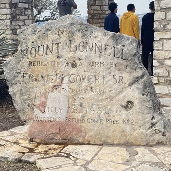 Mount Bonnell - Plaque - Hiking Near Me - Austin, Texas