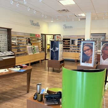 Pearle Vision - Interior - Optometrists Near Me - Bellevue, Washington Pearle Vision - Interior - Optometrists Near Me - Bellevue, Washington