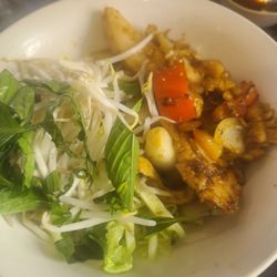Asia Palace - Vermicelli lemongrass chicken