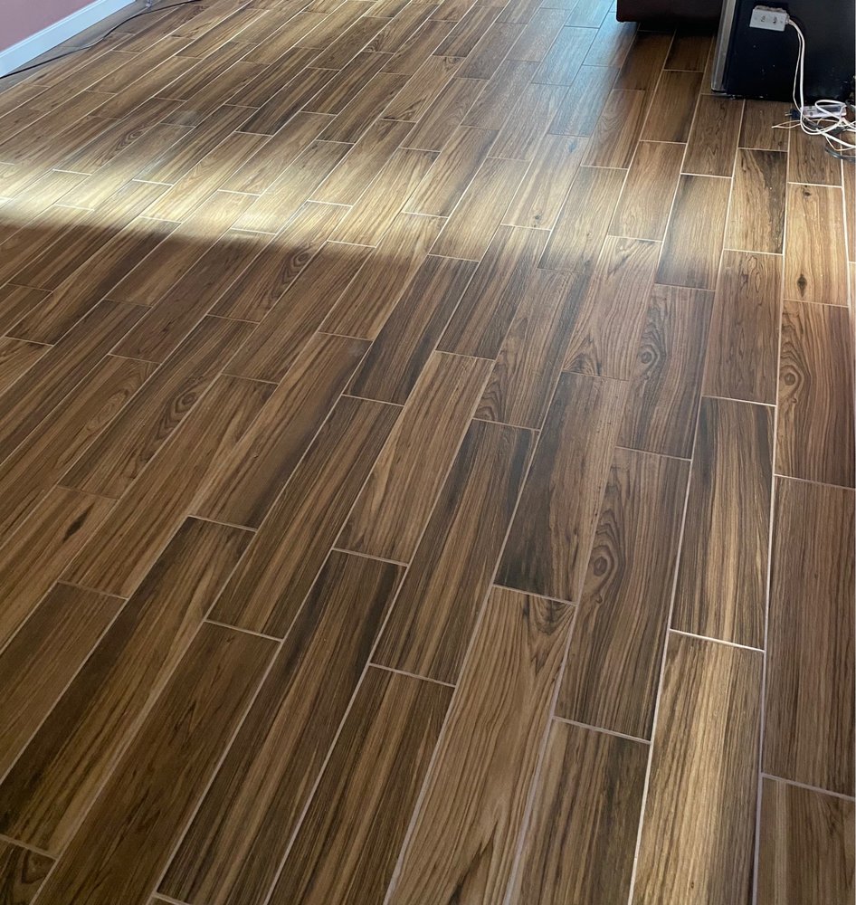 FLOORING 323 Updated September 2024 44 Photos 1828 Kahai St