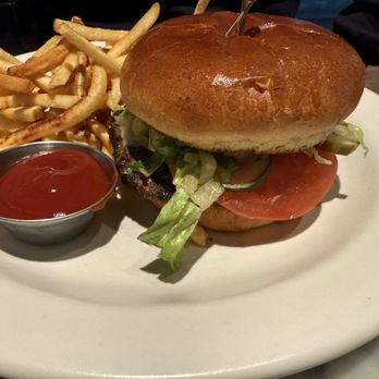 The Henry - Burguer - New American Near Me - Dallas, Texas
