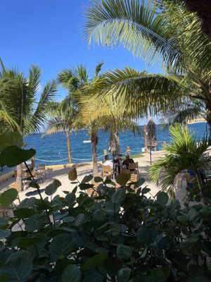 Jeanie's Restaurant & Beach Club by null